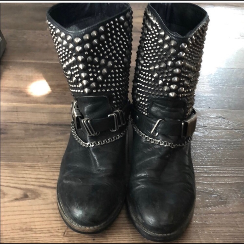 Moto boots